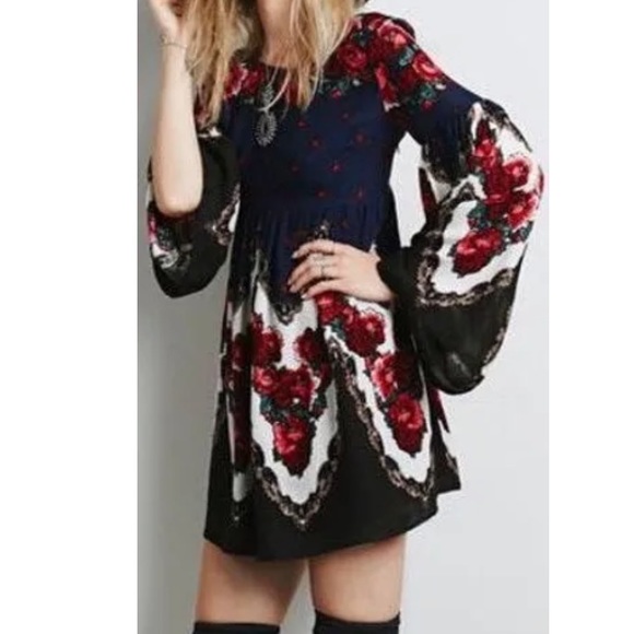 Free People Falling Tapestry Floral Rose Draped Bell Sleeve Peasant Dress - S - Picture 3 of 16